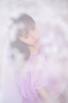 邻居少妇张开双腿让我爽一夜